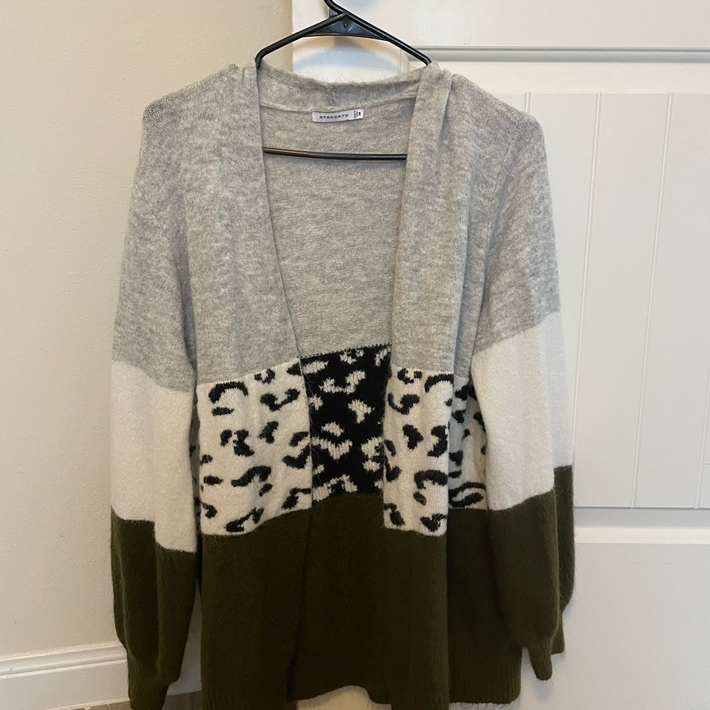 Staccato leopard Colorblock sweater medium